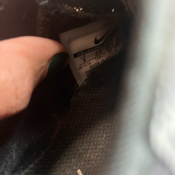 NIKE Women’s Free Cross Compete Training Shoe Black/Grey size: 6 - Picture 4 of 10